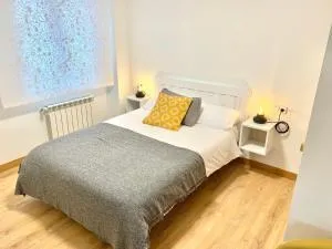 Casa Ferreiros. Parking y WIFI incluidos! - Bobia