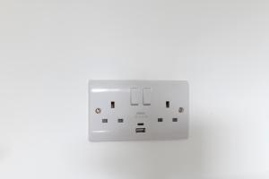 NEW Romantic, dog friendly hideaway, Snowdon views