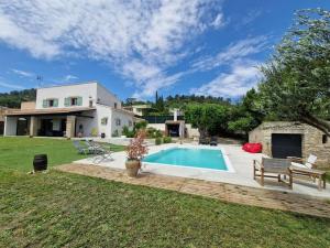 Villas Villa a la Vaunage avec piscine : photos des chambres