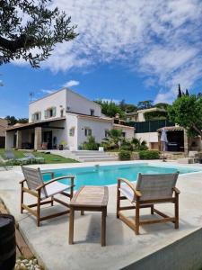Villas Villa a la Vaunage avec piscine : photos des chambres