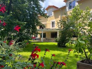 B&B / Chambres d'hotes Le Jardin du Dolaizon: Chambre Rouge Gorge : photos des chambres