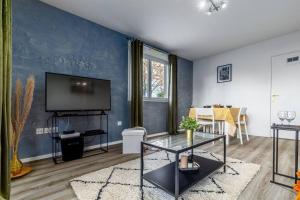 À Orly - Logement Moderne près de laéroport