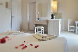 Socrates Studios and Suites