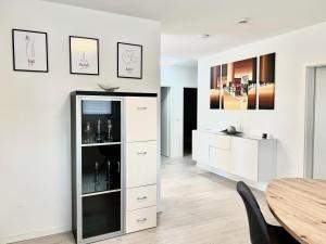 Stilvolles 3 Zimmer Apartment- nahe Spieleland und Friedrichshafen - modern ruhig mit eigenem Außenbereich