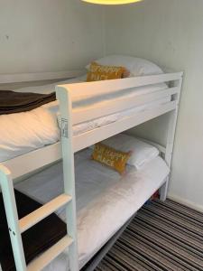 “Lemon Lodge” Bungalow in Liskeard, Cornwall (near Looe)