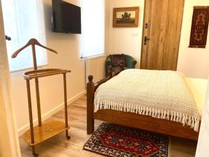 CHATA OTWARTYCH OKIENNIC Pokoje Gościnne