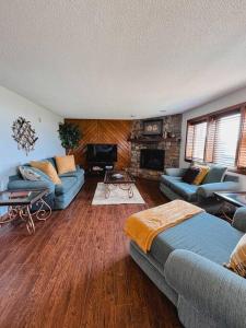 Serene & Comfy - Stunning View & Long - Jetted Tub