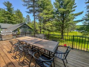New Construction Amazing Lakefront Home with Hot Tub Firepit
