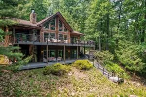 Newly renovated with a new deck Dock Slip Fire Pit Hot Tub Kayaks - 奥克兰