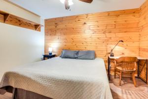 Waterfront Cottage with Dock on Papoose Lake!