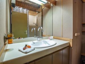 Charmant duplex montagnard avec grande terrasse, proche du vieux village de Val-dIsère - FR-1-694-198