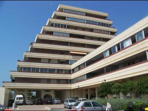 Joli 3 Pièces rénové avec terrasse, vue mer et ascenseur - FR-1-716-2