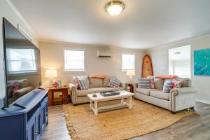 Duplex Unit Less Than 2 Mi to Fishing and Beach Access