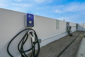 Pelican Beach Resort 2003