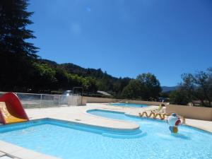 Campings camping bonneval : Mobile Home