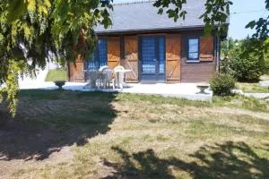 Petit chalet à la campagne - Plesder