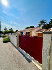 Maisons de vacances Maison de charme avec Jacuzzi : photos des chambres