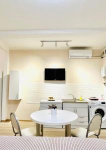 Avlabar Home 2
