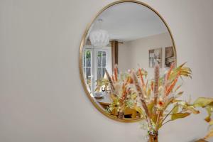 The Grange Luxe3, 4 Bedroom House,5-beds,Spacious,contractor,family,Internet,free parking,group,study,relocation,easily accessible in Ipswich,Kesgrave