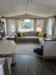 Beautiful caravan in Trecco Bay! 74 sycomore