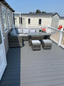 Beautiful caravan in Trecco Bay! 74 sycomore