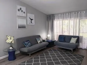 Lovely 2 bedroom condo with a pool! - Gulf Gate Estates