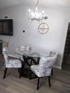 Lovely 2 bedroom condo with a pool!