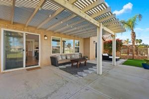 Walk to Festival Sleeps 8 on golf course - Casa Lozano