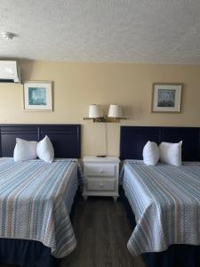 Deluxe Room with Balcony and Full Kitchen room in Grand Beach Inn