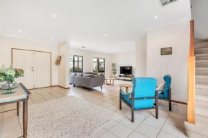 10 Rupara - Linen Included