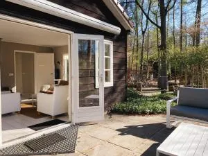 Lovely house in nature De Boswachter - 维尔豪特