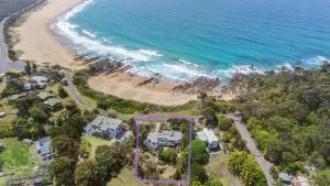 Cuttagee Views Luxury ocean beach front Bermagui Linen & Wifi Provided - Tanja