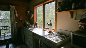 Nutley Cottage with river view Bermagui Linen provided