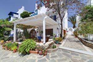 Astra Studios Naxos Greece