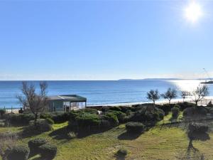 Studio cabine 4 pers, climatisé, parking, plage à pied - Le Lavandou - FR-1-251-509