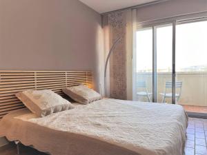 Appartement climatisé 3 pièces, 6 couchages - Face à la plage - Le Lavandou - FR-1-251-510