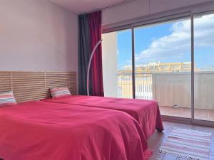 Appartements Appartement climatise 3 pieces, 6 couchages - Face a la plage - Le Lavandou - FR-1-251-510 : photos des chambres