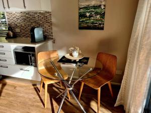 Beach Cottage Coolum Beach with Spa and Fire Table