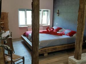 Maisons d'hotes Guestroom Lucay-le-Male, 1 piece, 2 personnes - FR-1-591-528 : photos des chambres