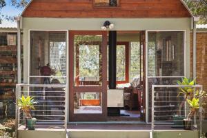 Rikkara Sanctuary 19 Rikkara Avenue Private retreat