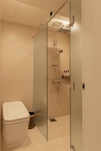 Luxury Hanok Mirror Courtyard