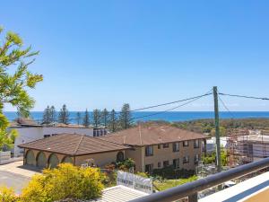 Luna Sea Kingscliff with Ocean Glimpses