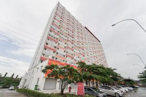 RedLiving Apartemen Riverview Residence - Yapadi Group Tower Mahakam - 2hvězdičkové hotely ve městě Bekasi