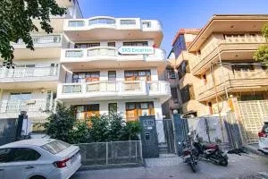 SKS Excel Inn - Гургаон