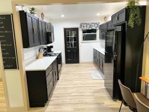 Modern 2 Bedroom Apartment