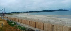 Appartement d une chambre a Saint Gildas de Rhuys a 100 m de la plage avec vue sur la mer balcon amenage et wifi