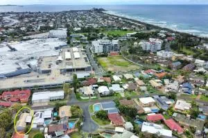 Lovely Beach House -Amazing Location, Pets - ZB9 - Parrearra