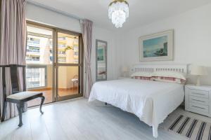 Two bedroom apartment beside marina