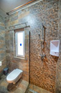 Spacious & modern 3 bedroom near seafront JBOR1-1