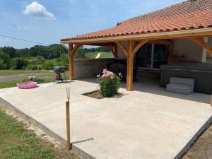 Maisons de vacances Maison a la campagne avec piscine et jacuzzi : photos des chambres